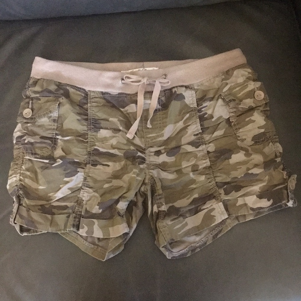 Vanilla Star Camo Ruched Shorts Juniors